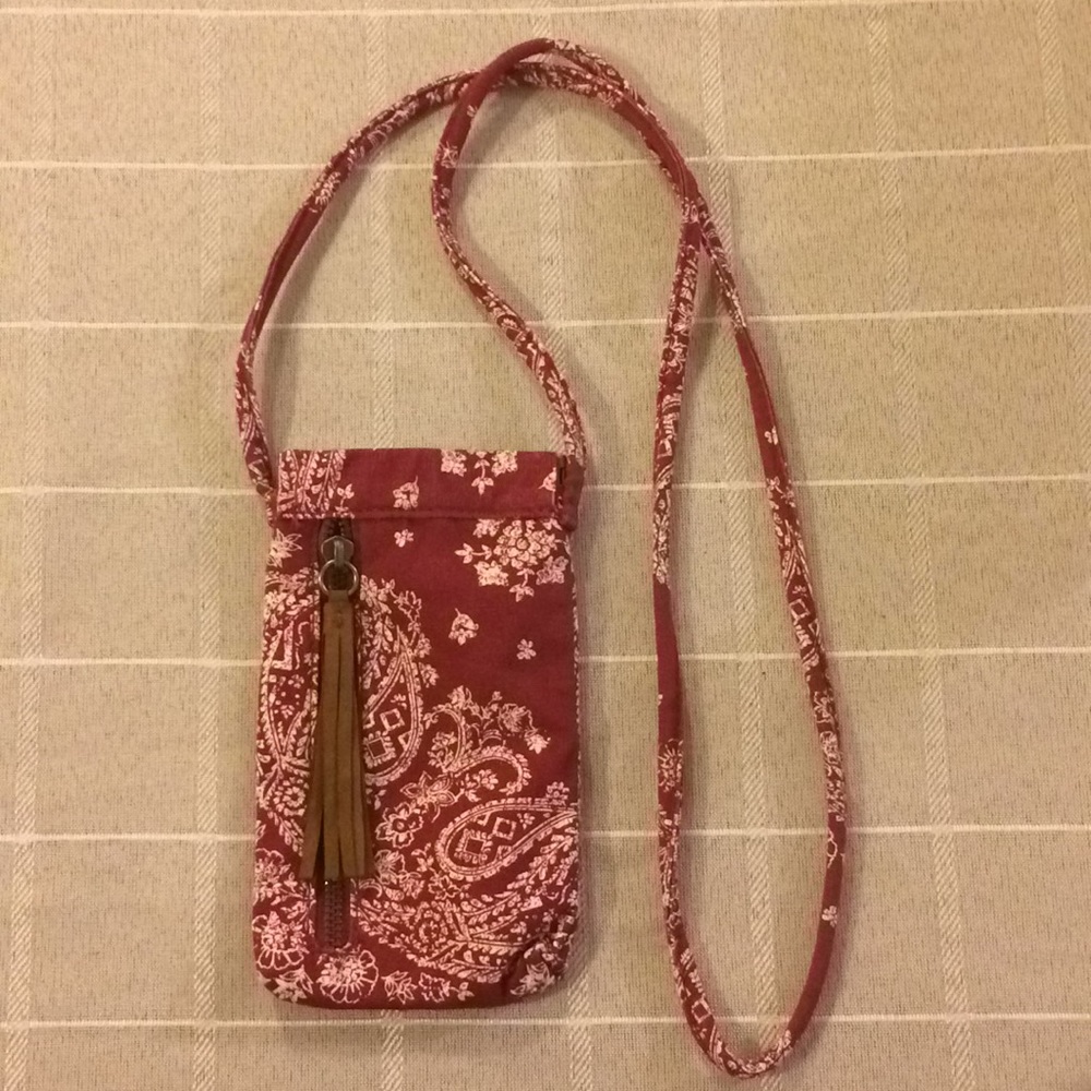 American Eagle Maroon Paisley Crossbody 👜